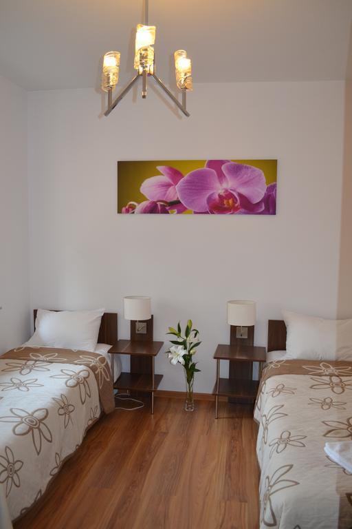 Kalinowy Sen Otel Varşova Oda fotoğraf